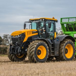 JCB-Fastrac-8830-la-lucru-300x300-1.jpg