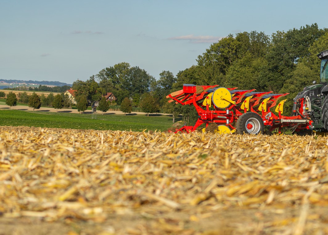 SERVO_3000_P_JohnDeere_6316-SAT.jpg