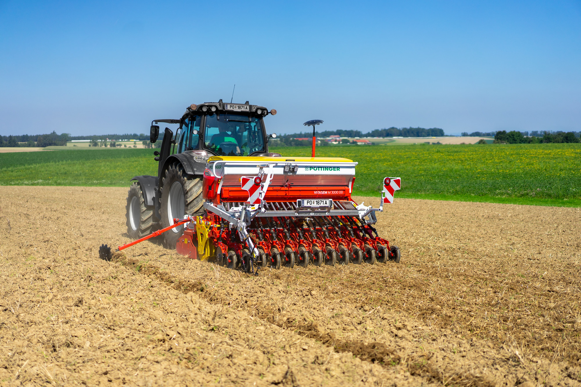 VITASEM_M_3000_DD_LION_3030_MASTER_Valtra_50-SAT.jpg